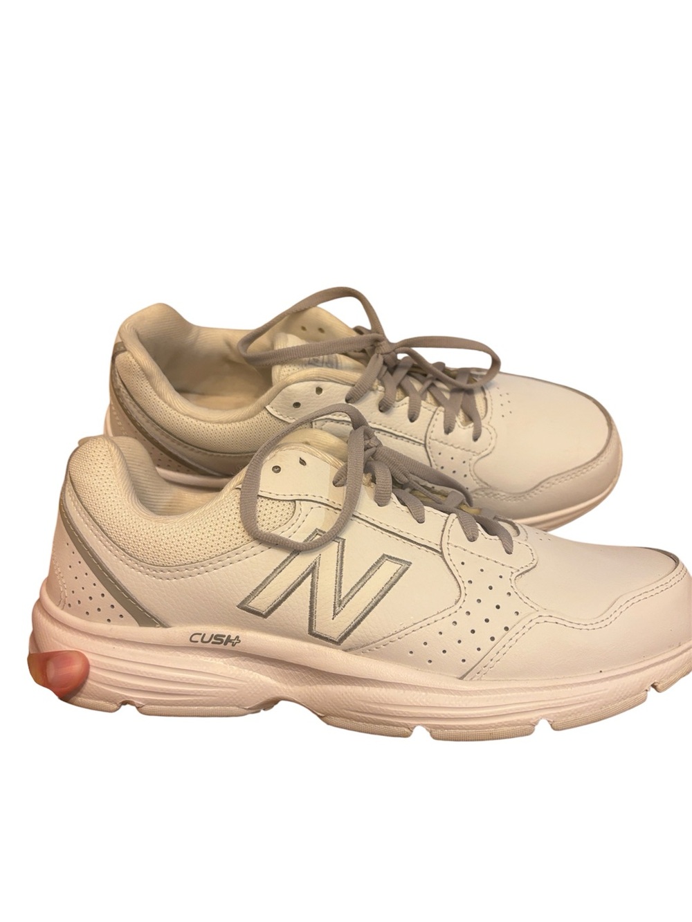 New Balance 411 V1 White Athletic Shoes Size 9.5 with CUSH+ Midsole Technology